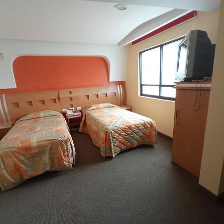 Hotel Terminal De Puebla Eksteriør bilde