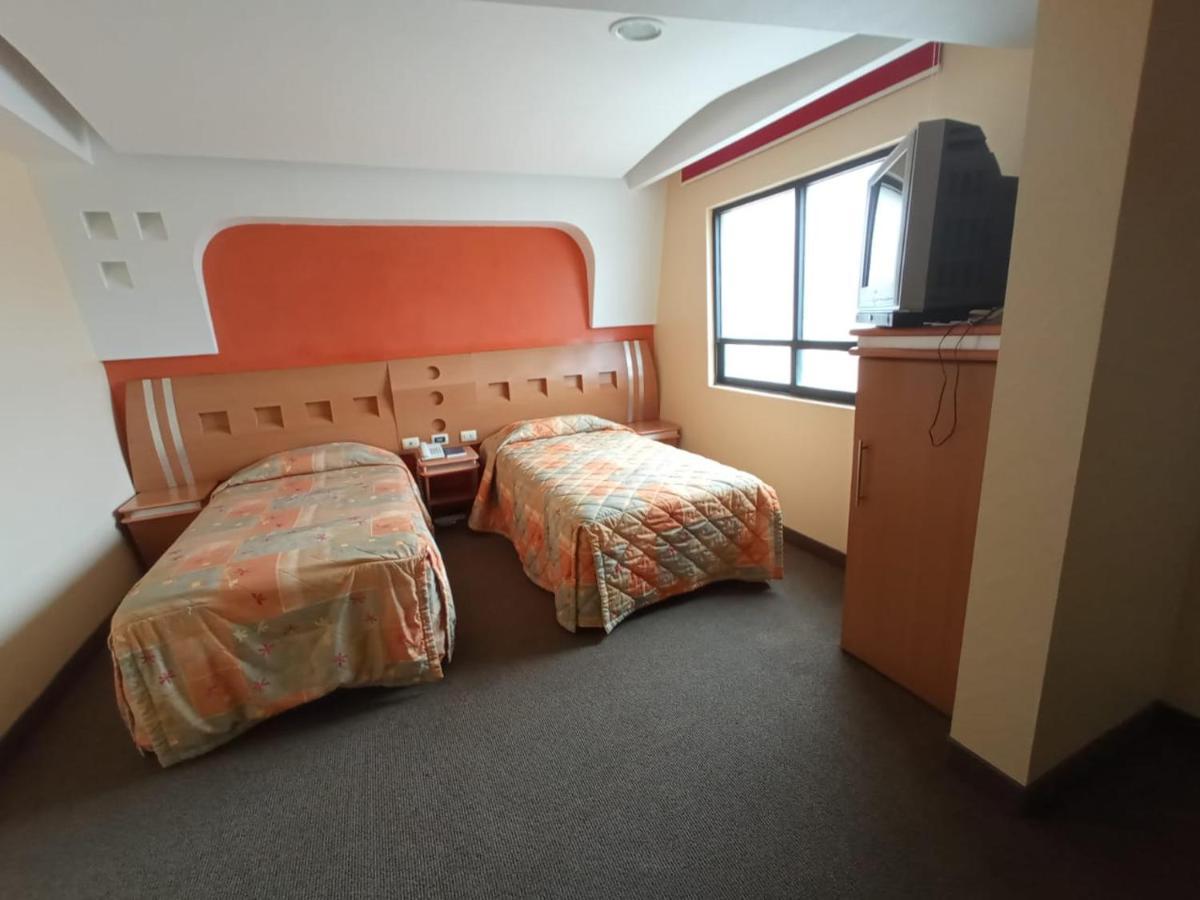 Hotel Terminal De Puebla Eksteriør bilde